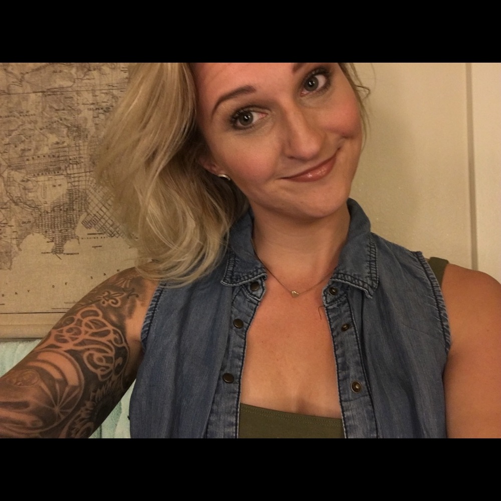 Meet your Posher, Erica